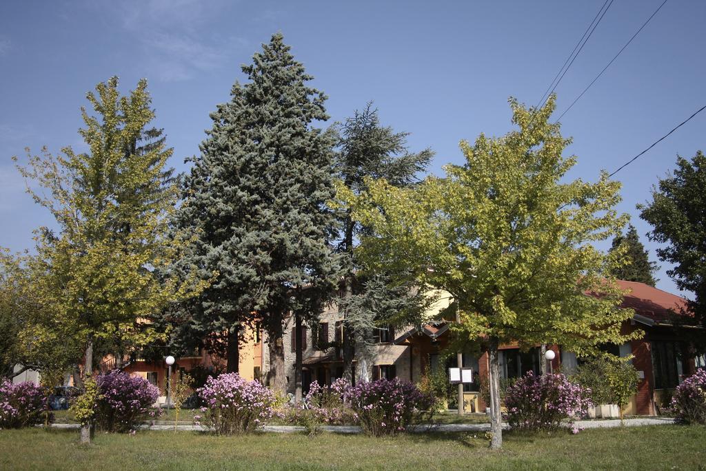 Locanda Lago Bleu Pellegrino Parmense Kültér fotó